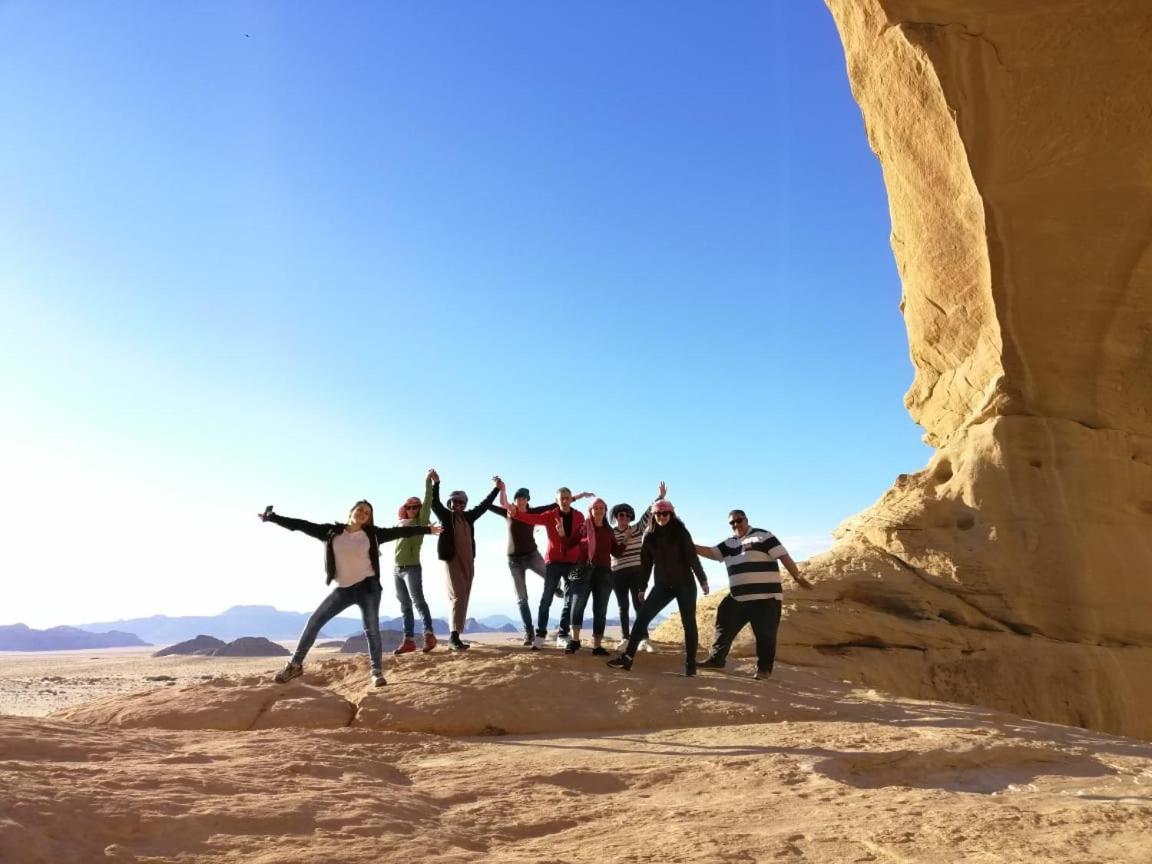 Wadi Rum-Bedouin Tents And Jeep Tours Kültér fotó