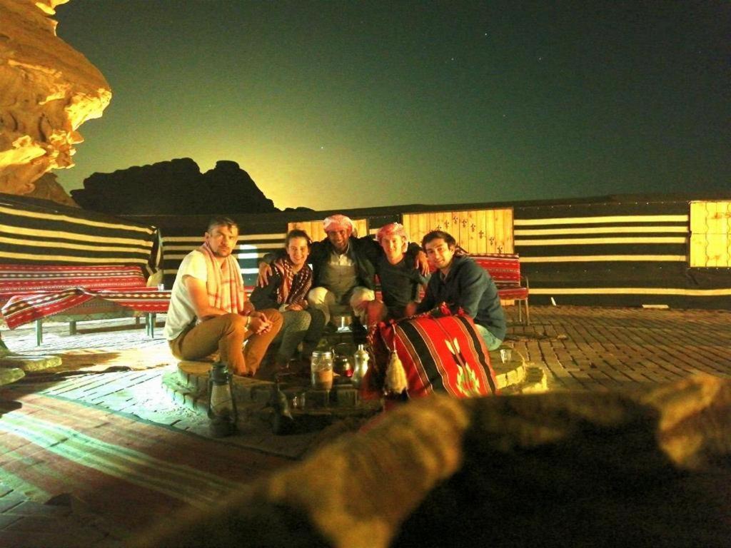 Wadi Rum-Bedouin Tents And Jeep Tours Kültér fotó