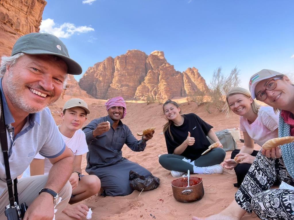 Wadi Rum-Bedouin Tents And Jeep Tours Kültér fotó